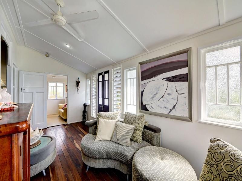 30 Bathurst Street, Elliott Heads QLD 4670
