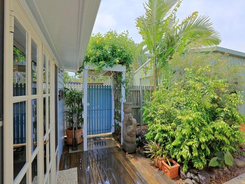 30 Bathurst Street, Elliott Heads QLD 4670