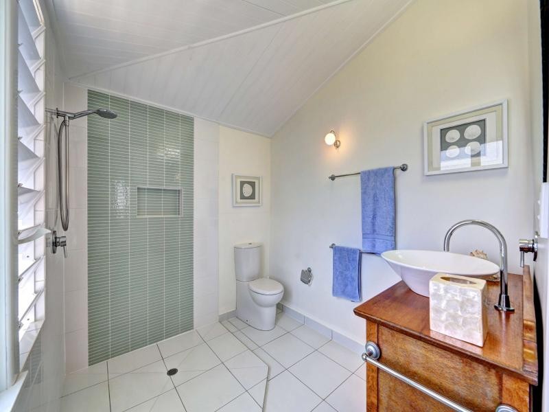 30 Bathurst Street, Elliott Heads QLD 4670