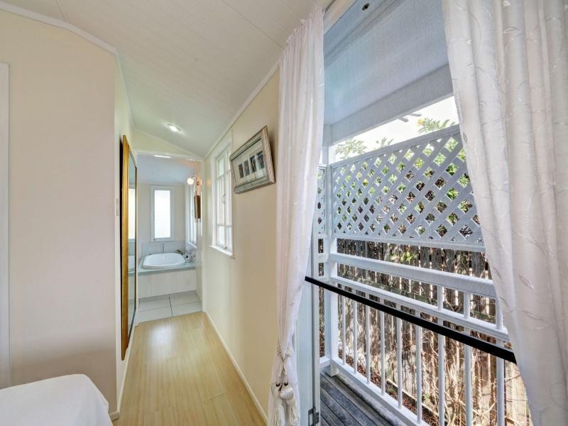 30 Bathurst Street, Elliott Heads QLD 4670