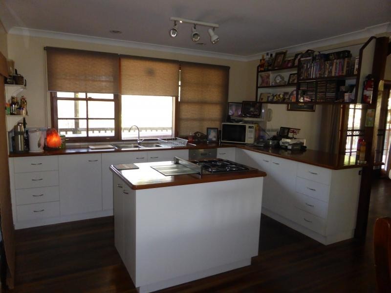 15 Tanderra Drive, South Kolan QLD 4670