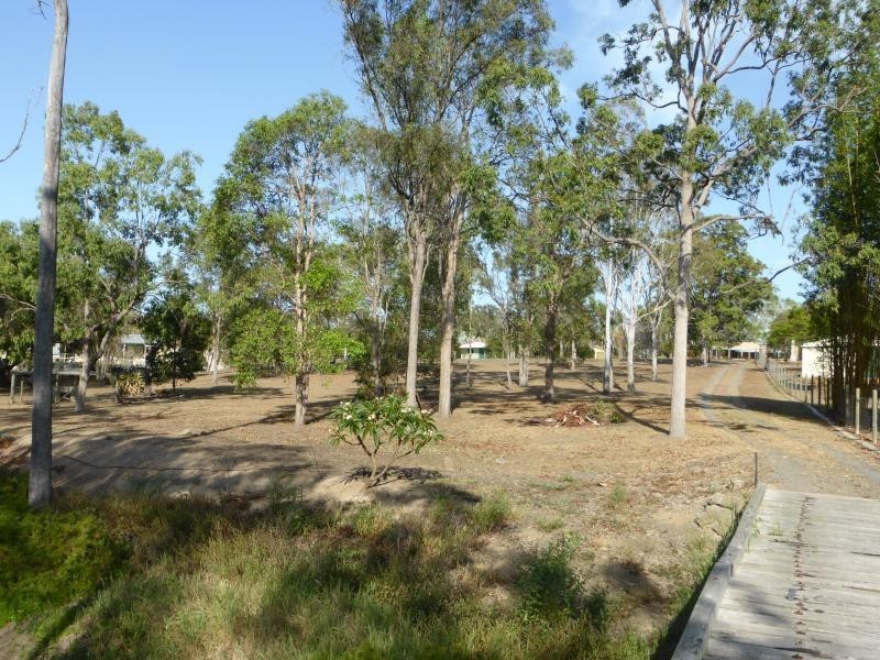 15 Tanderra Drive, South Kolan QLD 4670