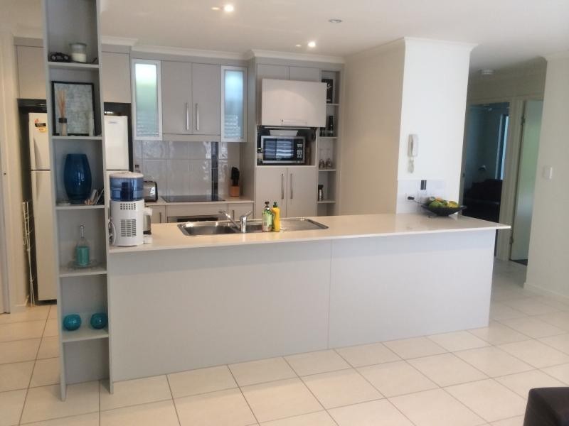 2 / 6 McDougall Street, Bargara QLD 4670