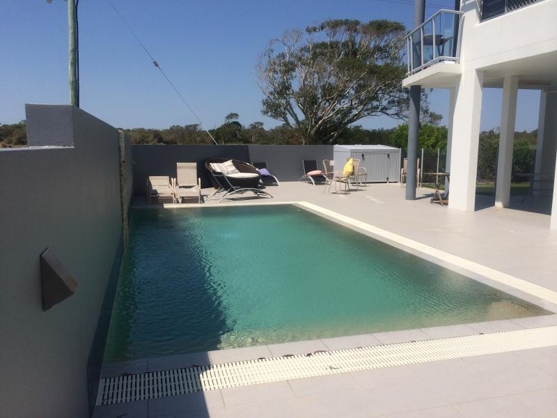 2 / 6 McDougall Street, Bargara QLD 4670