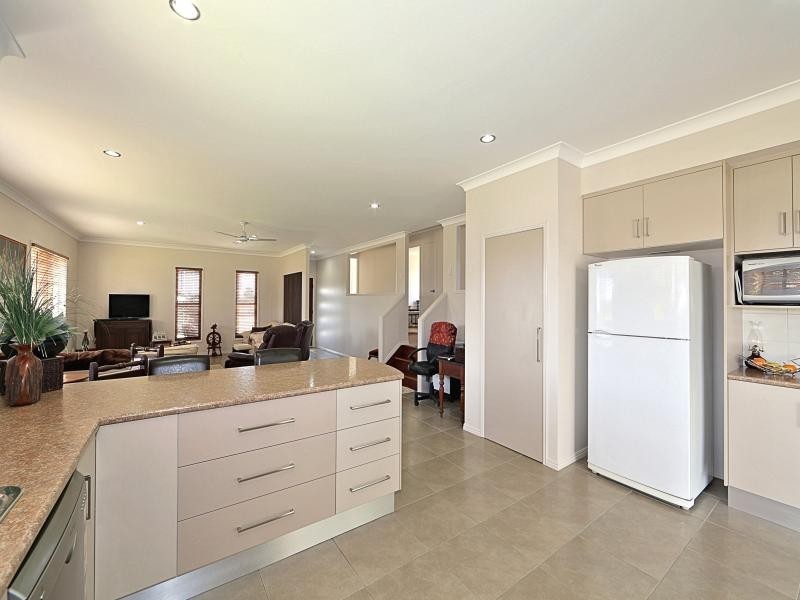 17 Orlabah Avenue, Innes Park QLD 4670