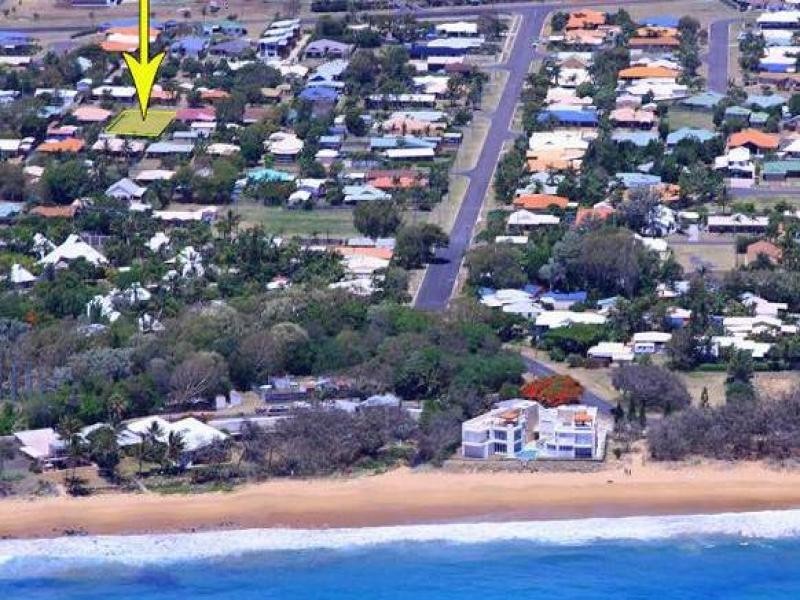 8 Isaac  St, Bargara QLD 4670