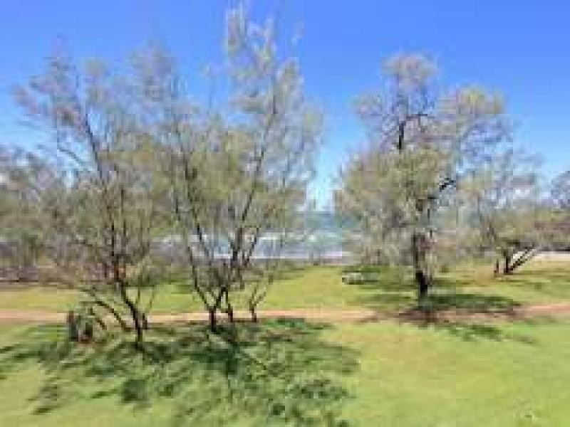 19 Bisdee Street, Coral Cove QLD 4670
