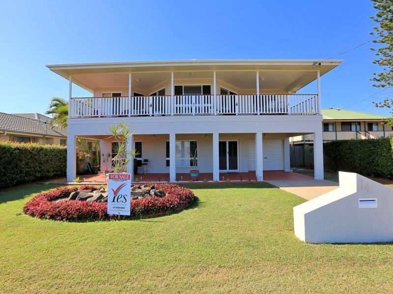 34 Lihs Street, Elliott Heads QLD 4670