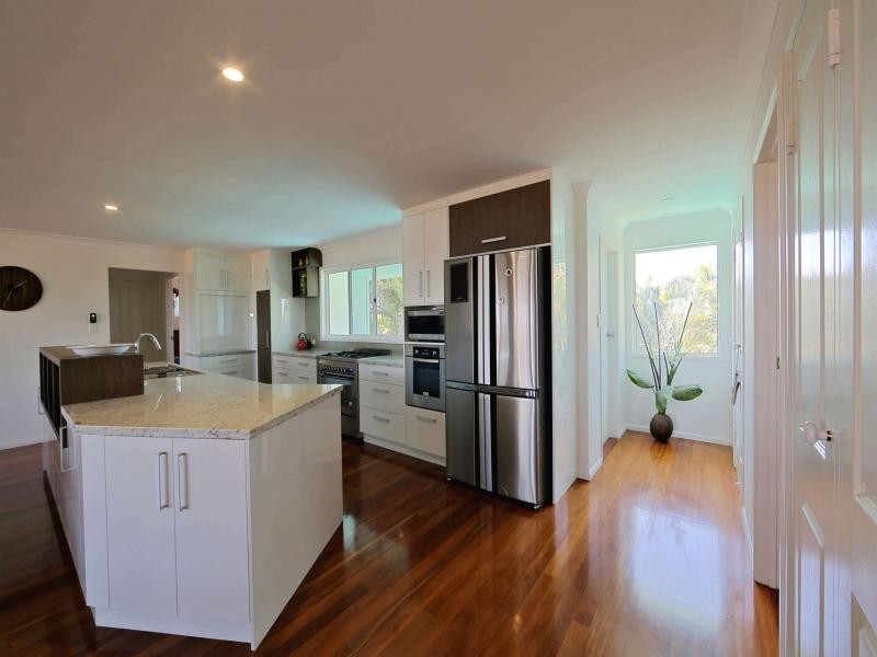 34 Lihs Street, Elliott Heads QLD 4670