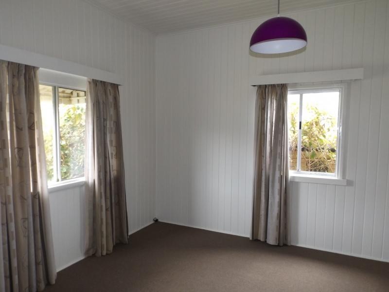 36 The Esplanade, Elliott Heads QLD 4670