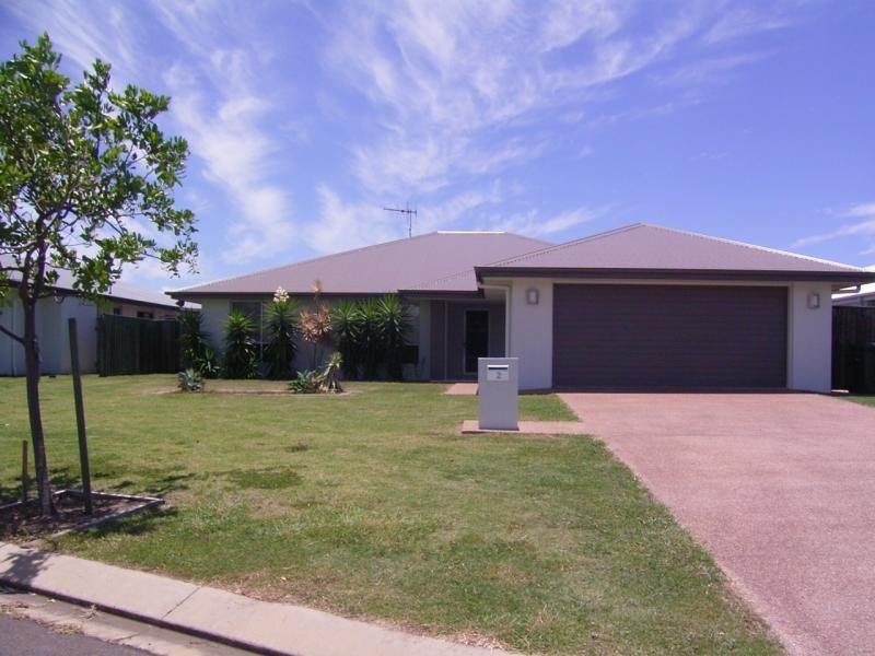 2 Starfish Cres, Bargara QLD 4670