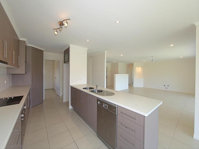 2 Starfish Cres, Bargara QLD 4670