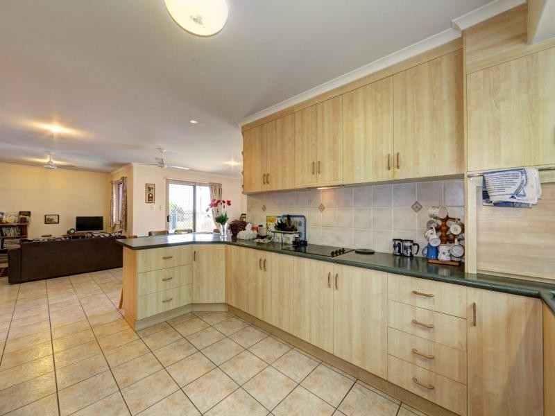 9 Belmonte Drive, Coral Cove QLD 4670