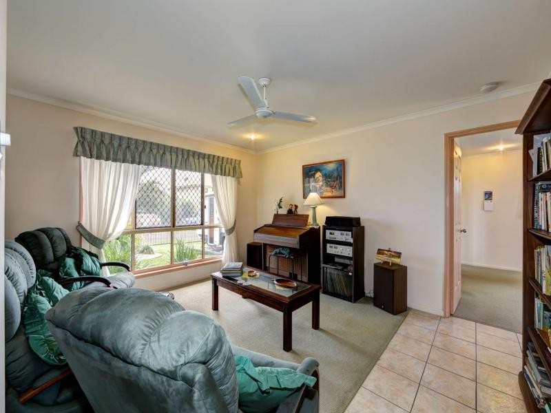 9 Belmonte Drive, Coral Cove QLD 4670