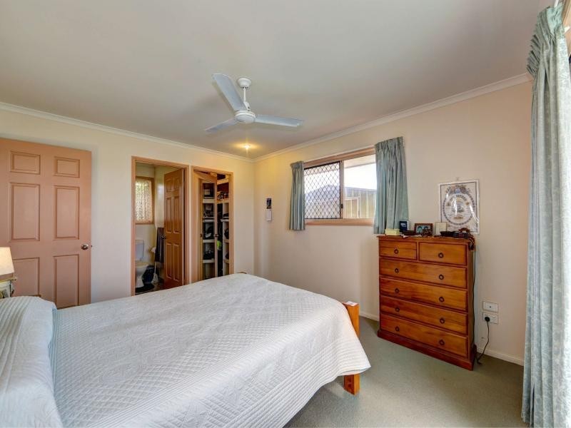 9 Belmonte Drive, Coral Cove QLD 4670