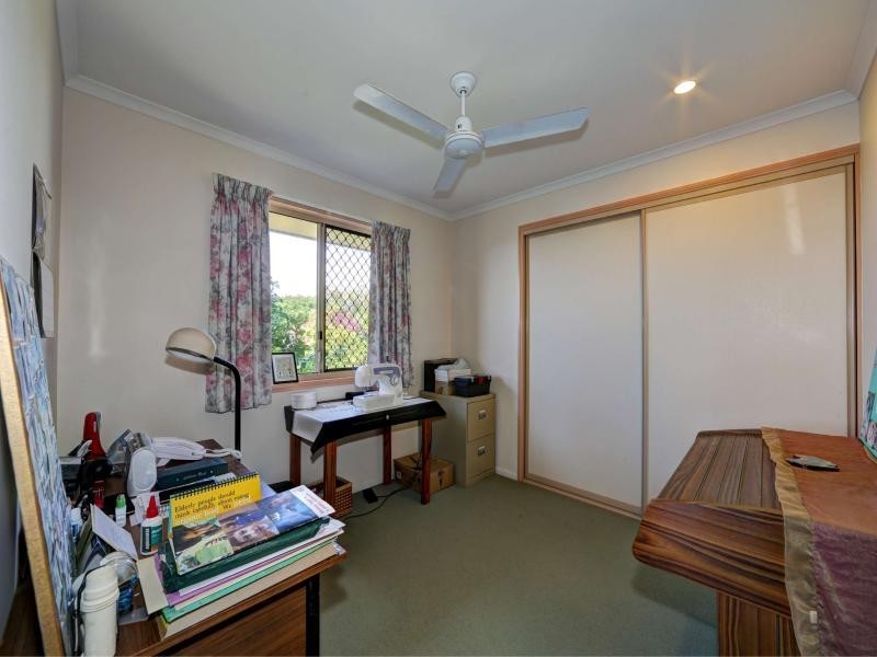 9 Belmonte Drive, Coral Cove QLD 4670