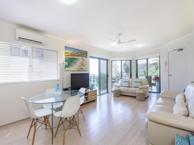 2/18 Warne Terrace, Kings Beach QLD 4551