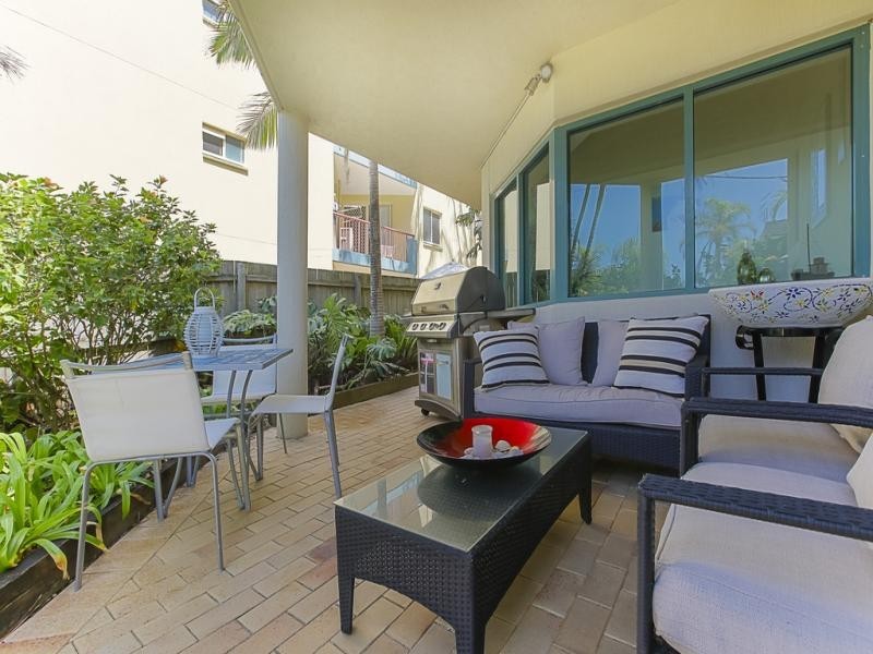 2/18 Warne Terrace, Kings Beach QLD 4551