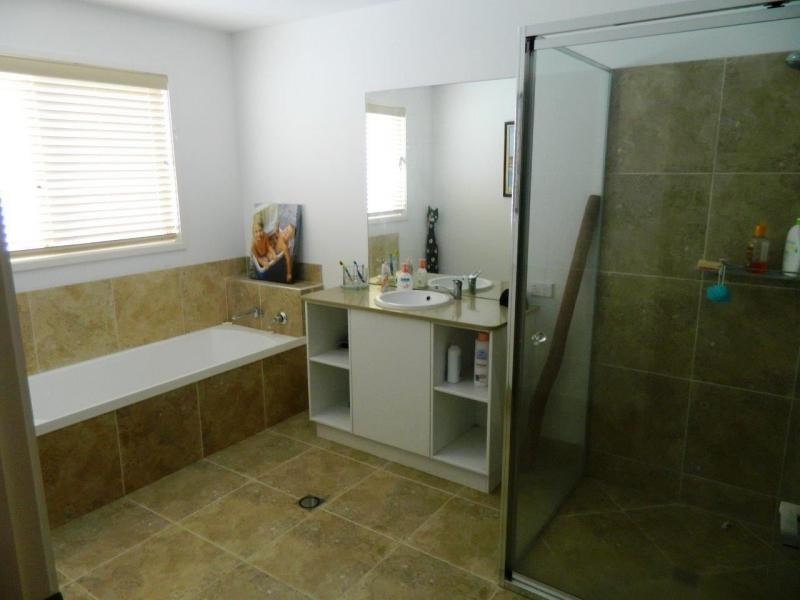 11 Grimwood Street, Bargara QLD 4670