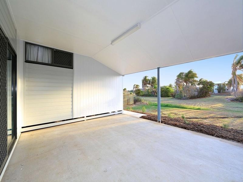 35 Mokera Street, Coral Cove QLD 4670