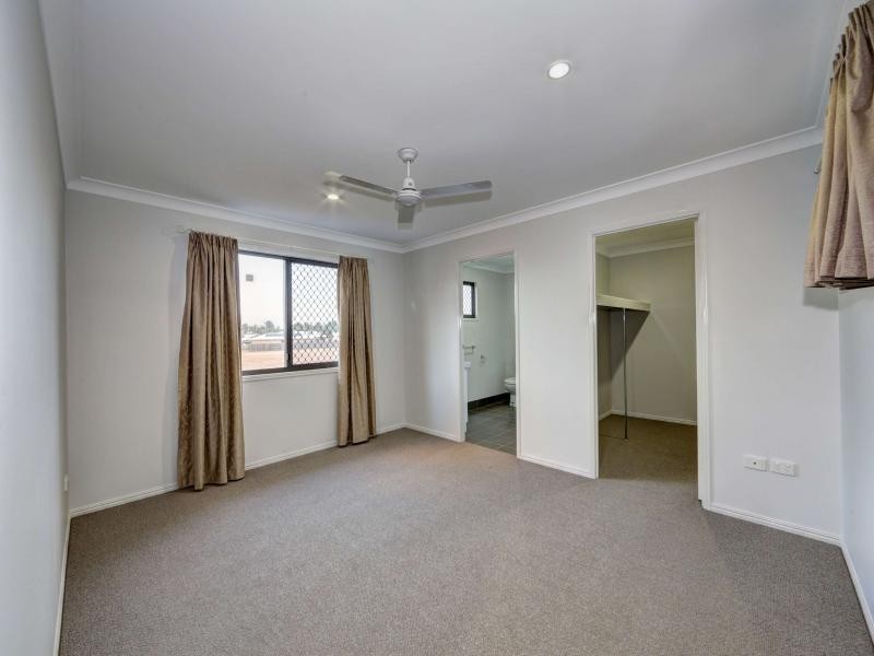 35 Mokera Street, Coral Cove QLD 4670