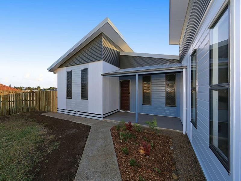 35 Mokera Street, Coral Cove QLD 4670