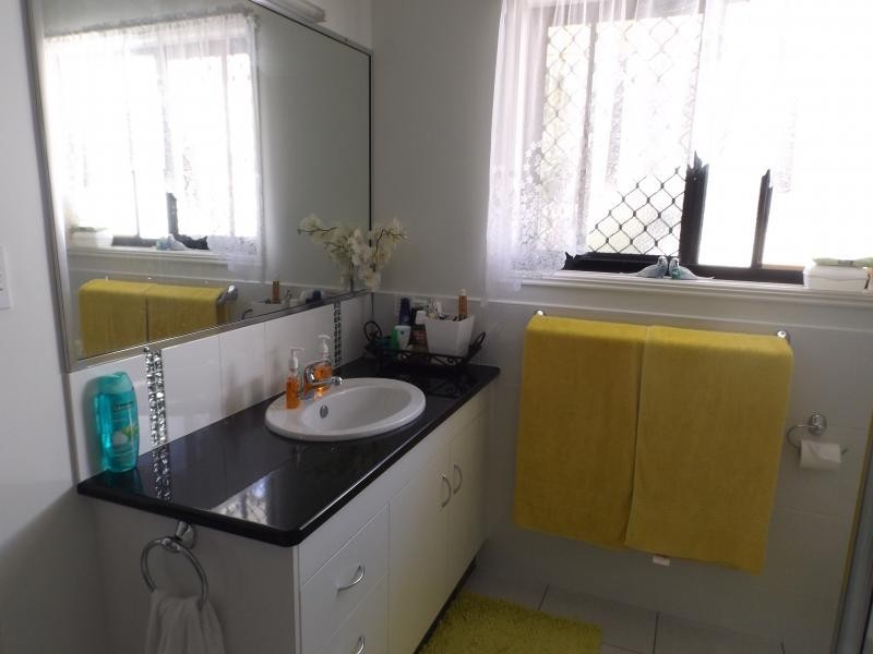 25  Shoreline Cres, Bargara QLD 4670