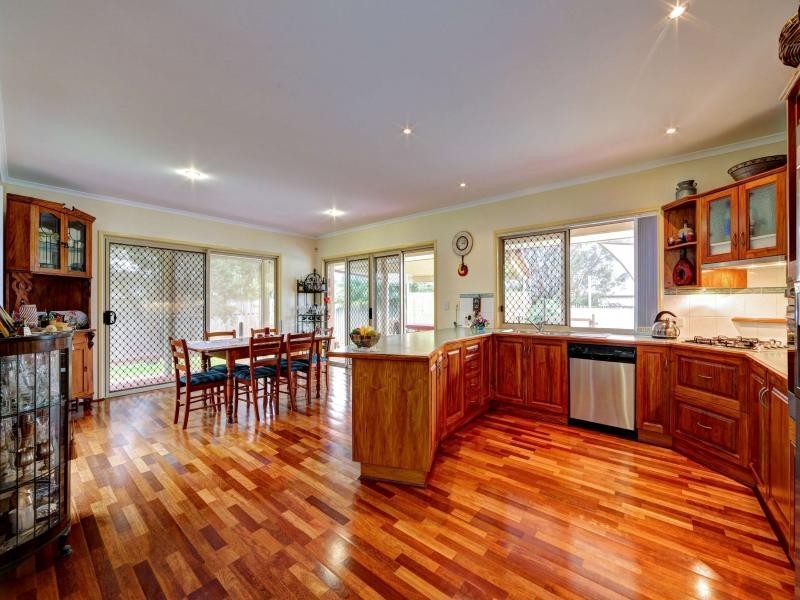4 Riordan Place, Bargara QLD 4670