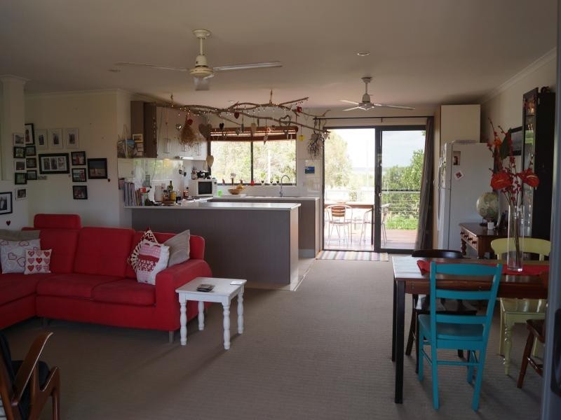 31 Bluewater Drive, Elliott Heads QLD 4670