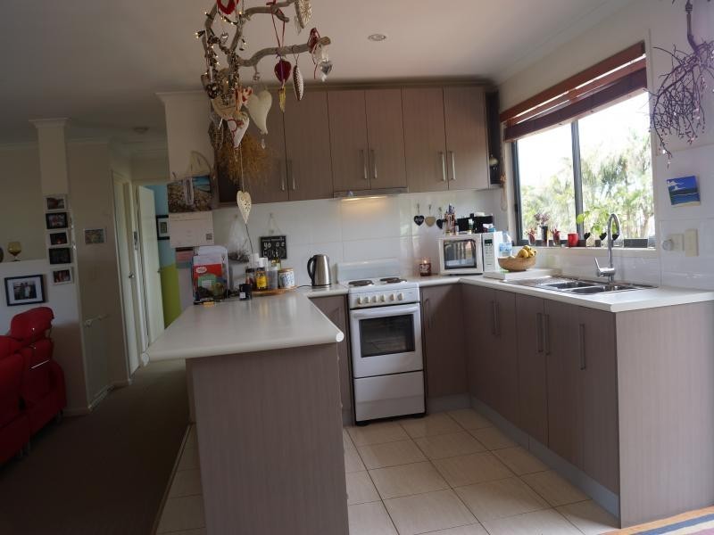 31 Bluewater Drive, Elliott Heads QLD 4670