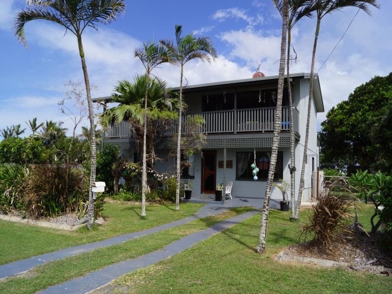 31 Bluewater Drive, Elliott Heads QLD 4670