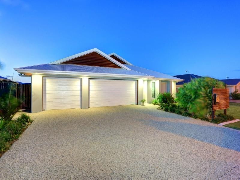 12 Firefly Street, Bargara QLD 4670