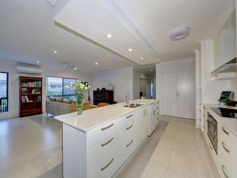 12 Firefly Street, Bargara QLD 4670