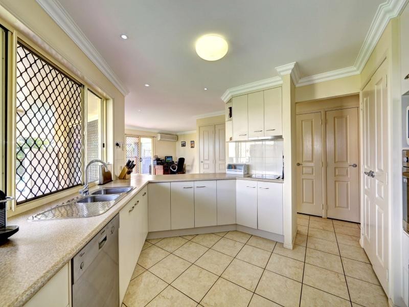 7 Garden View Court, Kalkie QLD 4670