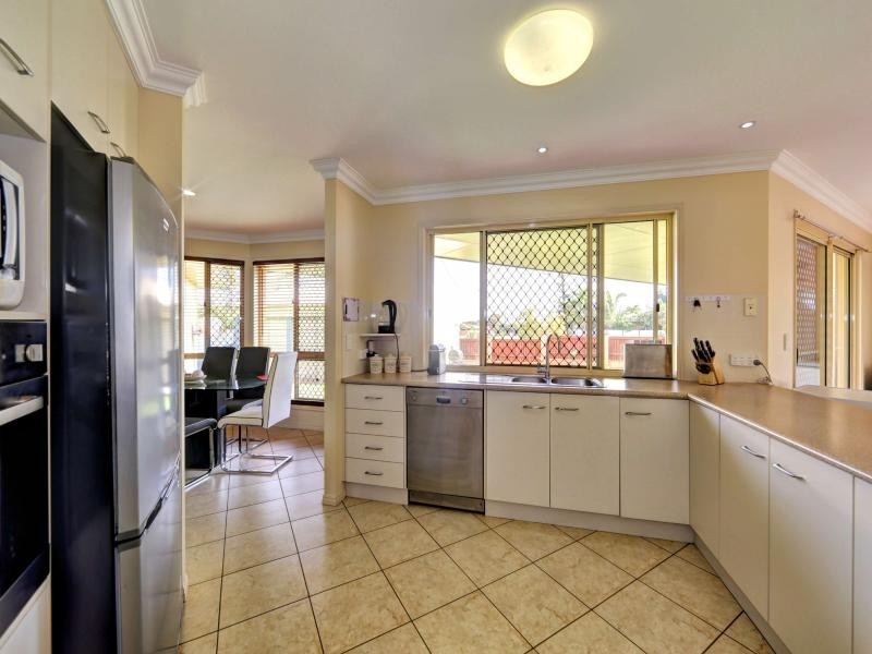 7 Garden View Court, Kalkie QLD 4670