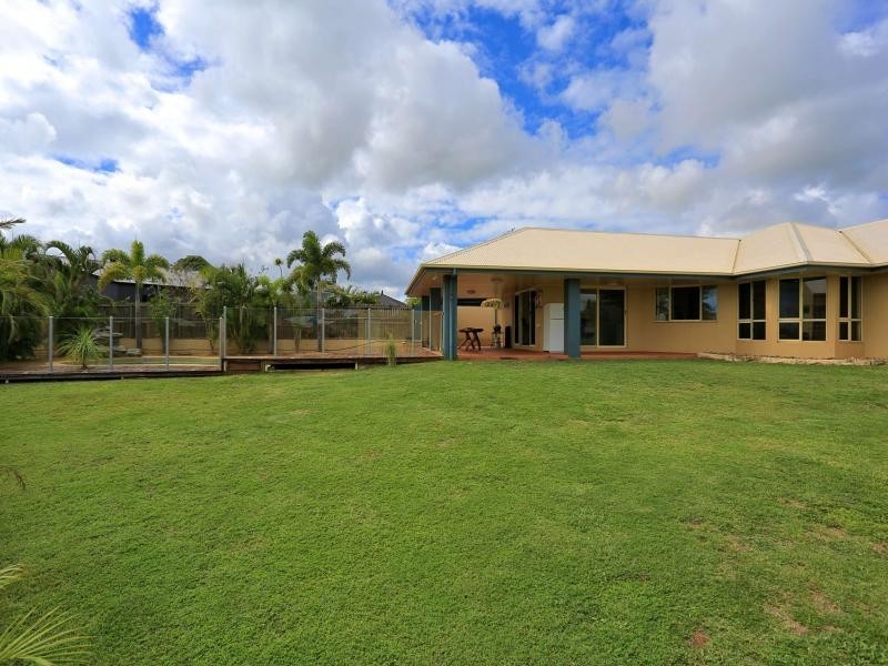 7 Garden View Court, Kalkie QLD 4670