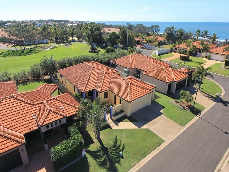 24 Chantelle Circuit, Coral Cove QLD 4670