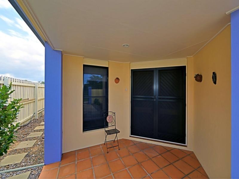 24 Chantelle Circuit, Coral Cove QLD 4670