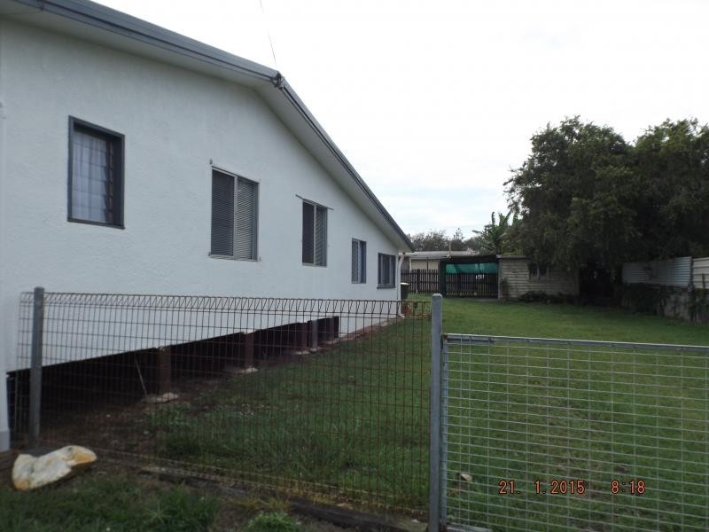 7 Bathurst Street, Elliott Heads QLD 4670