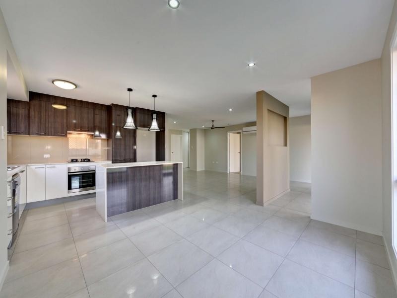 1 /24 Masthead Drive, Bargara QLD 4670