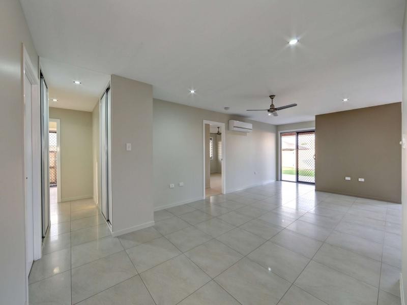 1 /24 Masthead Drive, Bargara QLD 4670