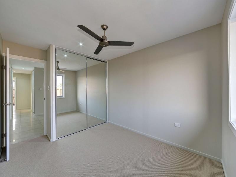 1 /24 Masthead Drive, Bargara QLD 4670