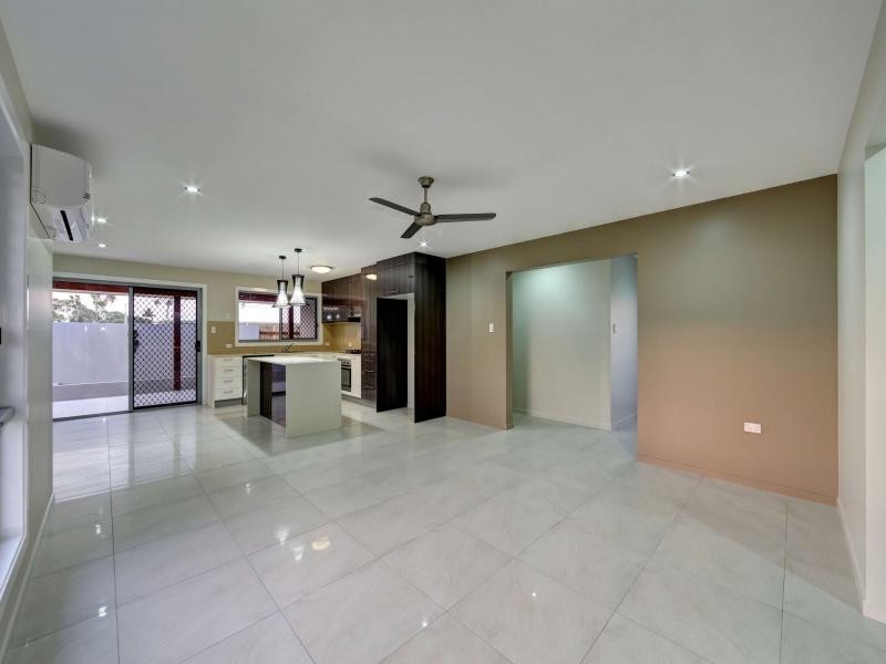 2 / 24 Masthead Drive, Bargara QLD 4670