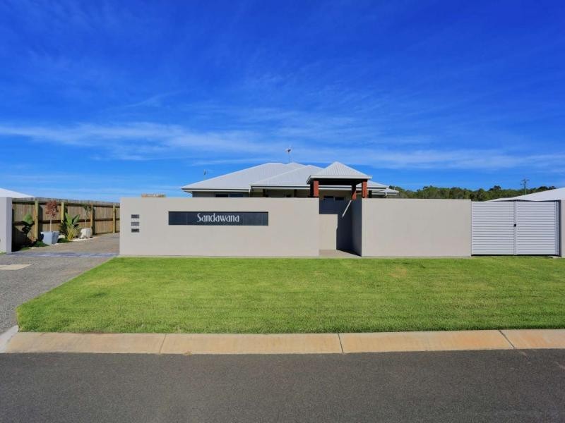 2 / 24 Masthead Drive, Bargara QLD 4670