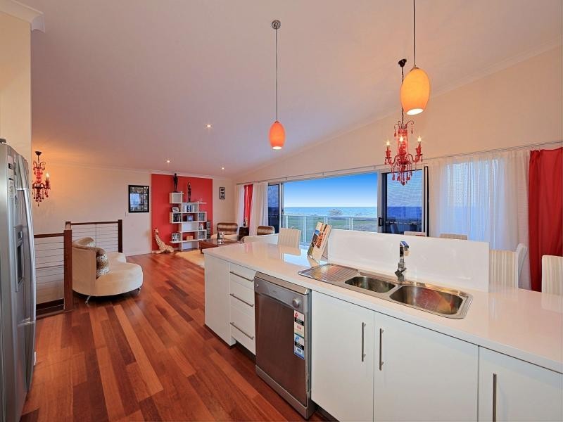 31 Emperor Drive, Elliott Heads QLD 4670