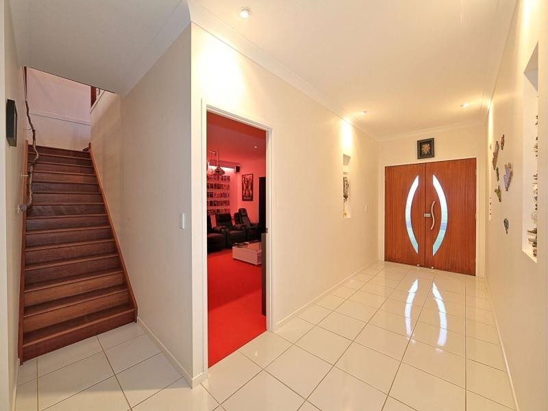 31 Emperor Drive, Elliott Heads QLD 4670