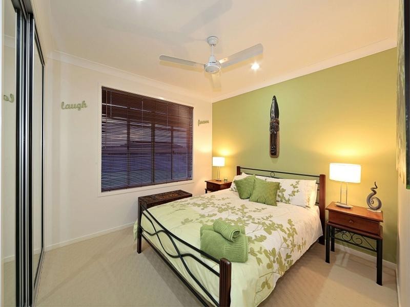 31 Emperor Drive, Elliott Heads QLD 4670