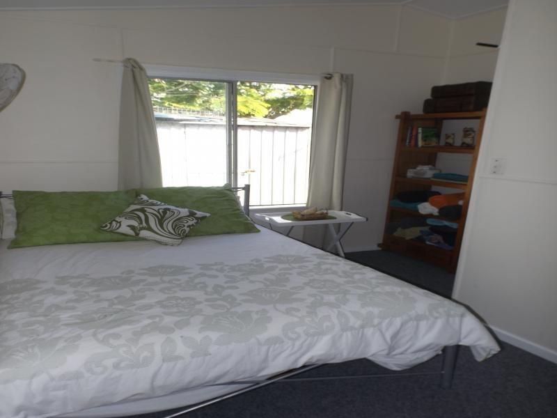 4  Moore Street, Elliott Heads QLD 4670