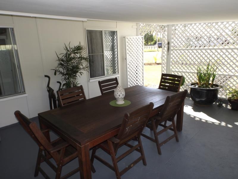 4  Moore Street, Elliott Heads QLD 4670