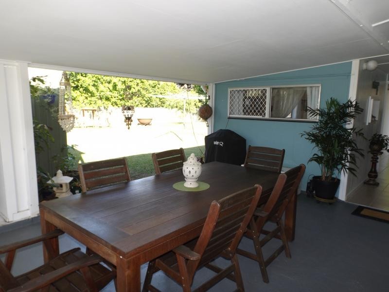 4  Moore Street, Elliott Heads QLD 4670